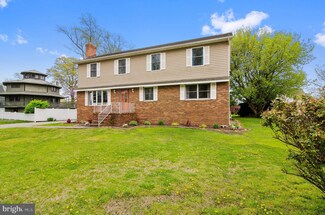 9011 Millers Island Blvd, Sparrows Point, MD 21219