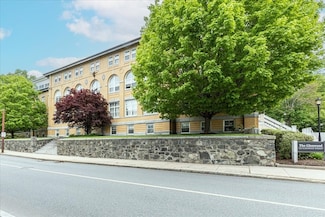 145 Glenwood St Unit 201, Malden, MA 02148