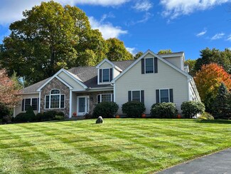 9 Zoe Ln, Newton, NH 03858