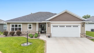 5090 N Milkweed Trail, Grand Chute, WI 54913