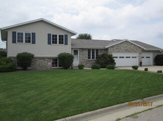3858 Teal Ln, Janesville, WI 53546