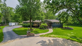 3911 W 107th Ln, Crown Point, IN 46307