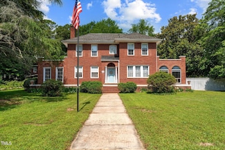1000 S 9th St, Lillington, NC 27546