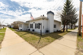 903 Hollister Ave, Tomah, WI 54660