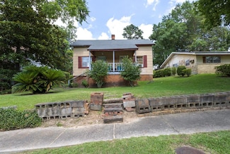 313 N 14th Ave, Laurel, MS 39440