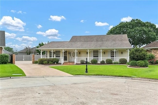1 Fairfax Ct, Marrero, LA 70072
