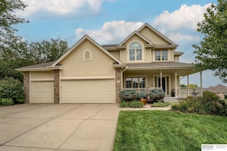 5008 Westlake Cir, Papillion, NE 68133