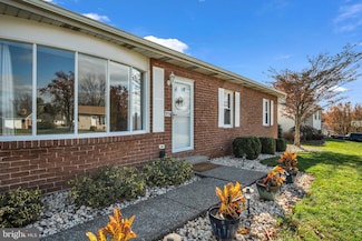 2714 E Rosegarden Blvd, Mechanicsburg, PA 17055