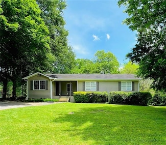 727 Scott Cir, Decatur, GA 30033