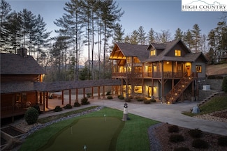 1989 Johns Ridge Pkwy, Lenoir, NC 28645