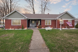 408 S First St, Pierceton, IN 46562
