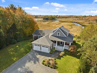 18 Hicks Point Rd, Duxbury, MA 02332