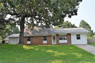 1512 M Cir, Barling, AR 72923