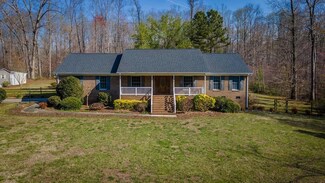 4005 Random Woods Rd, Liberty, NC 27298