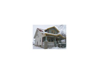 307 N Locust St, Jamesport, MO 64648