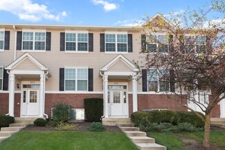 2236 Beresford Dr, Yorkville, IL 60560