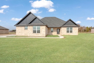 300 Sunset Way, Mead, OK 73449