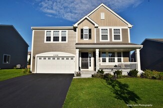 3306 Batley St, Elgin, IL 60124