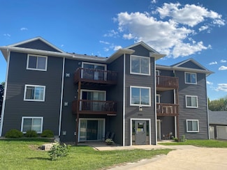 4706 Chadwick Rd Unit 5, Cedar Falls, IA 50613