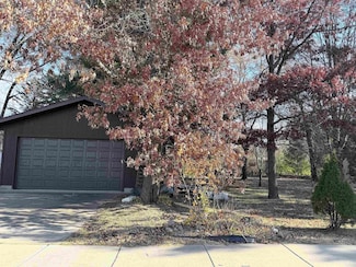 2221 10th St S, Wisconsin Rapids, WI 54494