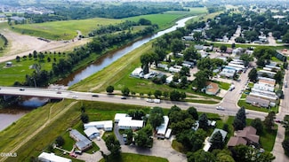 700 6th Ave NE, Mandan, ND 58554