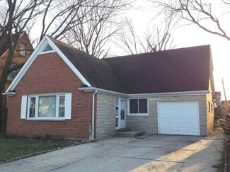 632 N Elmwood Ave, Waukegan, IL 60085