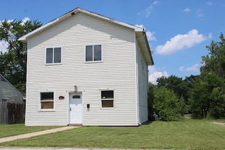 43 E 145th St, Harvey, IL 60426