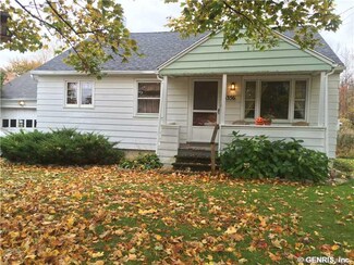 6356 E Townline Rd, Williamson, NY 14589