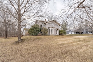 75 Union St, Barre, MA 01005