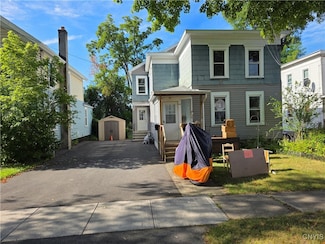 223 W Ellis St, East Syracuse, NY 13057