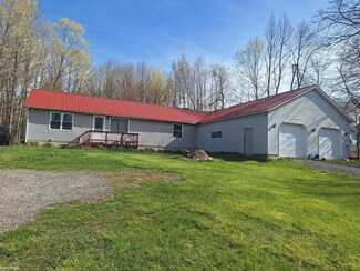 3123 Phelps Lake Rd, Mayville, MI 48744
