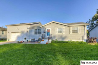 8512 C St, Omaha, NE 68124