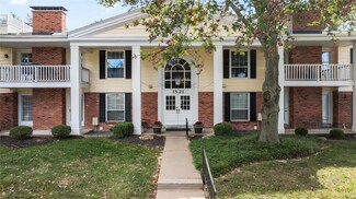 1521 Hedgeford Dr Unit 13, Chesterfield, MO 63017