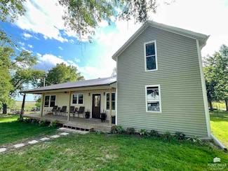 1982 3400 Ave, Chapman, KS 67431