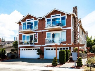 626 Glen St Unit 302, Edmonds, WA 98020