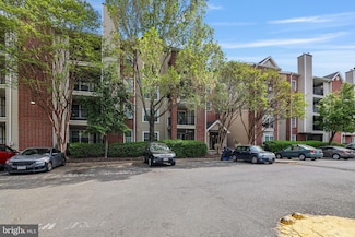 3315 Wyndham Cir Unit 2234, Alexandria, VA 22302