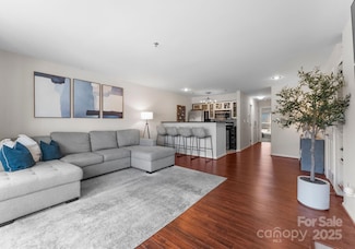 529 N Graham St Unit 2G, Charlotte, NC 28202