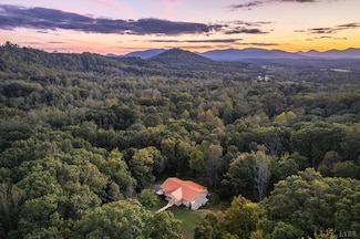 700 Cloudcroft Dr, Monroe, VA 24574