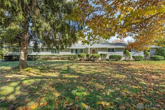 7368 San Fernando Rd, Dayton, OH 45424
