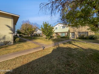 1437 N 44th St, Phoenix, AZ 85008