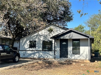 601 S Davis St, Belton, TX 76513
