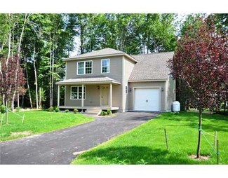 33 Wilkie St, Portland, ME 04103