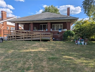 171 Western Ave, Hume, IL 61932