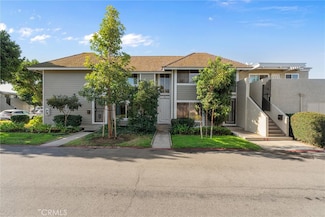 32 Kazan St Unit 18, Irvine, CA 92604