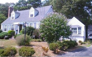 48 Acorn Cir, Braintree, MA 02184