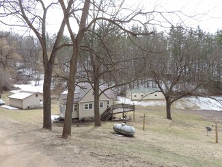 28005 Crestview Dr, Richland Center, WI 53581