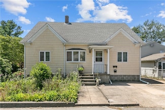 101 Arlington Ave, Warren, RI 02885