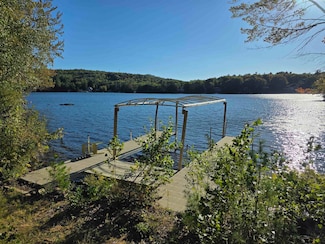 200 Hemlock Dr, Gilmanton, NH 03237