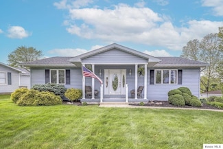 1080 Apple Valley Dr, Howard, OH 43028