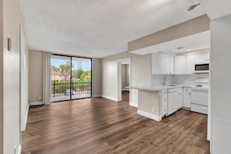 706 Executive Center Dr Unit 26, West Palm Beach, FL 33401
